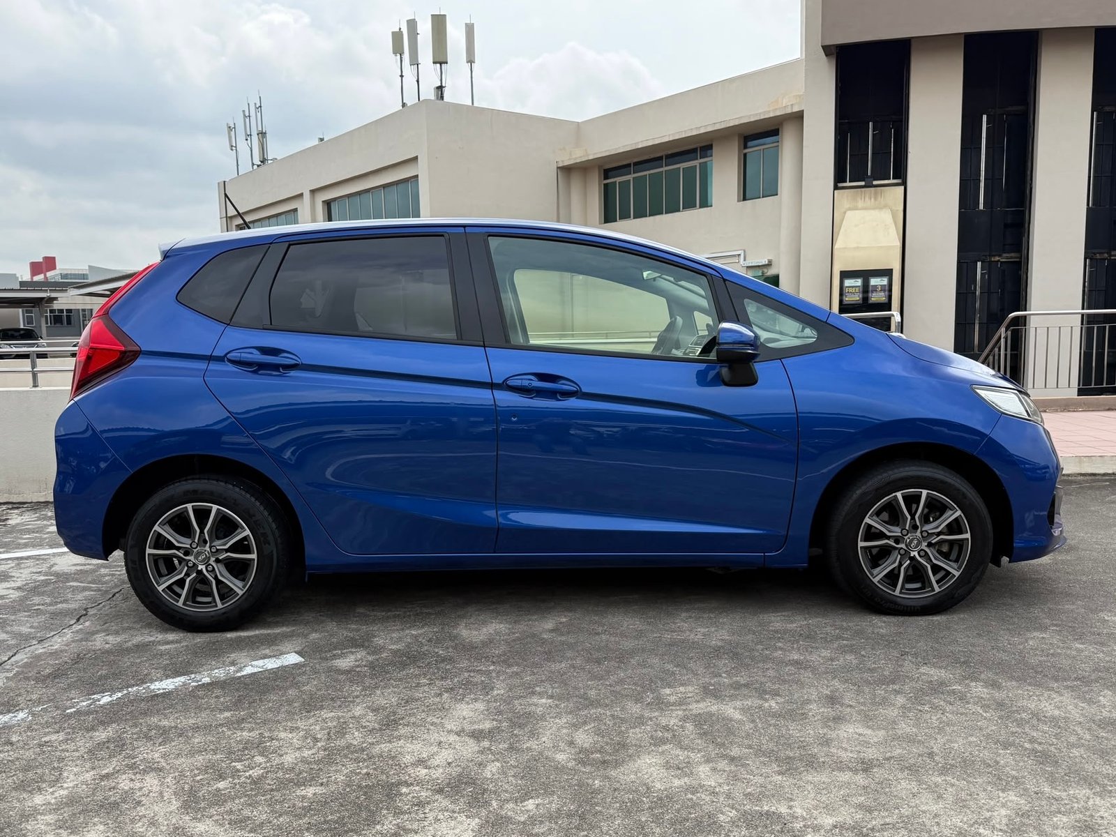 Honda Fit 1.3 G F Package photo 4